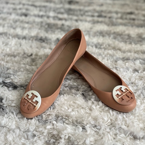 Tory Burch Ombré Logo Flats size 9 Nude leather - Picture 2 of 9